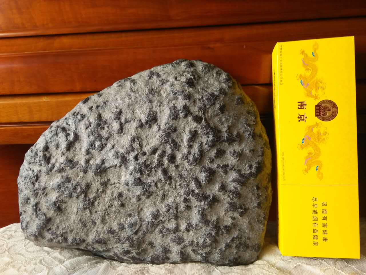 石铁陨石（15.5公斤）